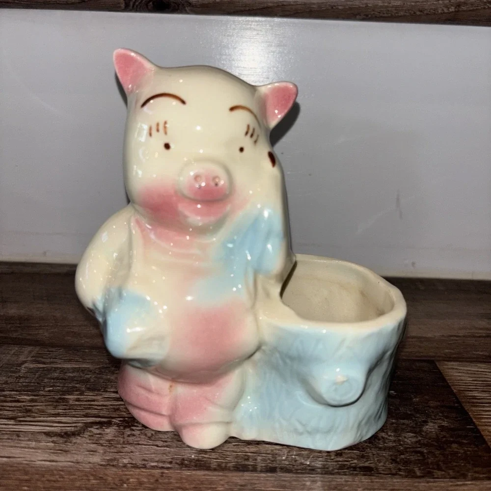 1950s Vintage SHAWNEE Ceramic 5 1/2'' Pig by Tree Stump Planter Blue And Pink